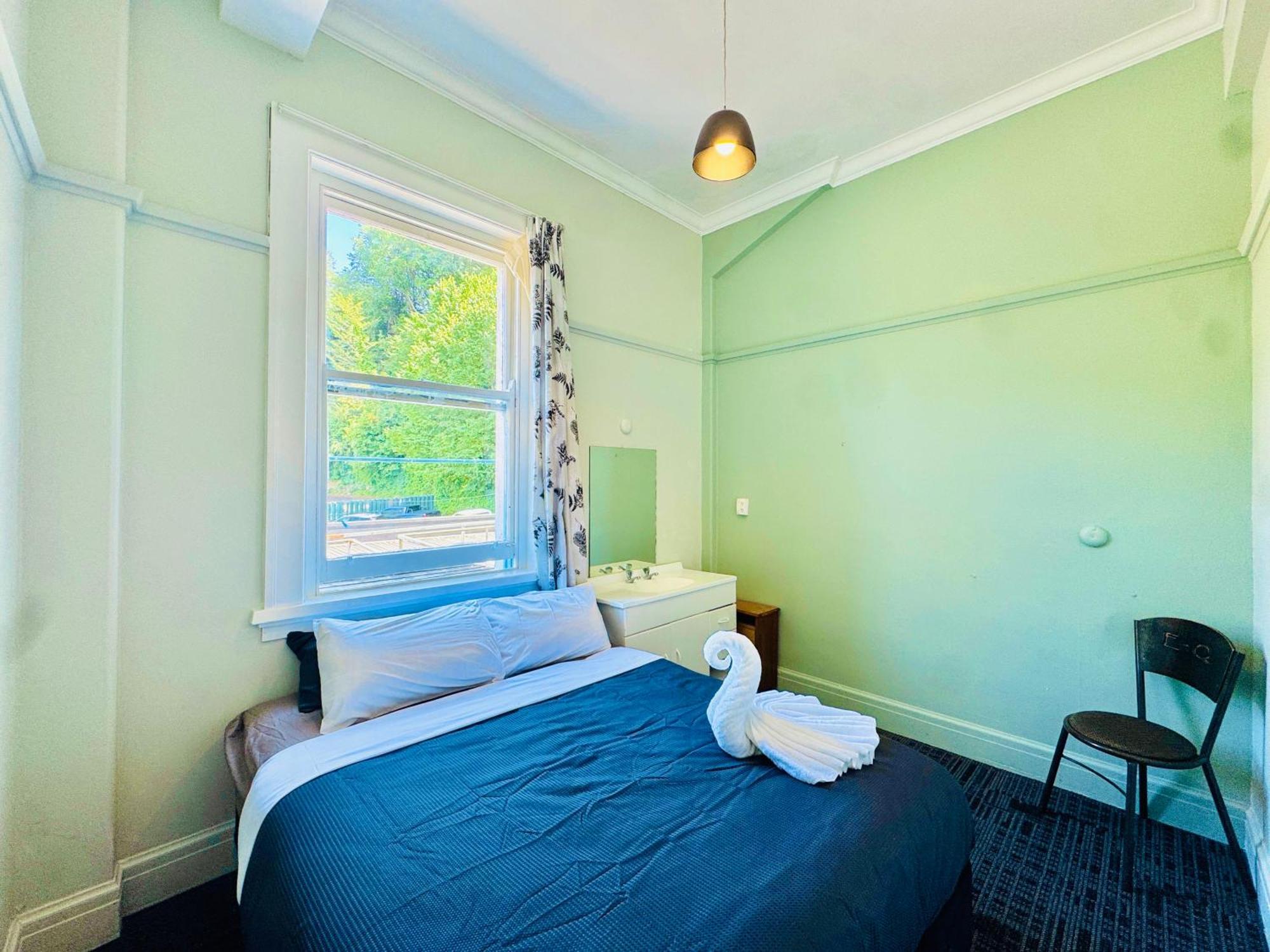 Crashpalace Backpackers נאפייר מראה חיצוני תמונה