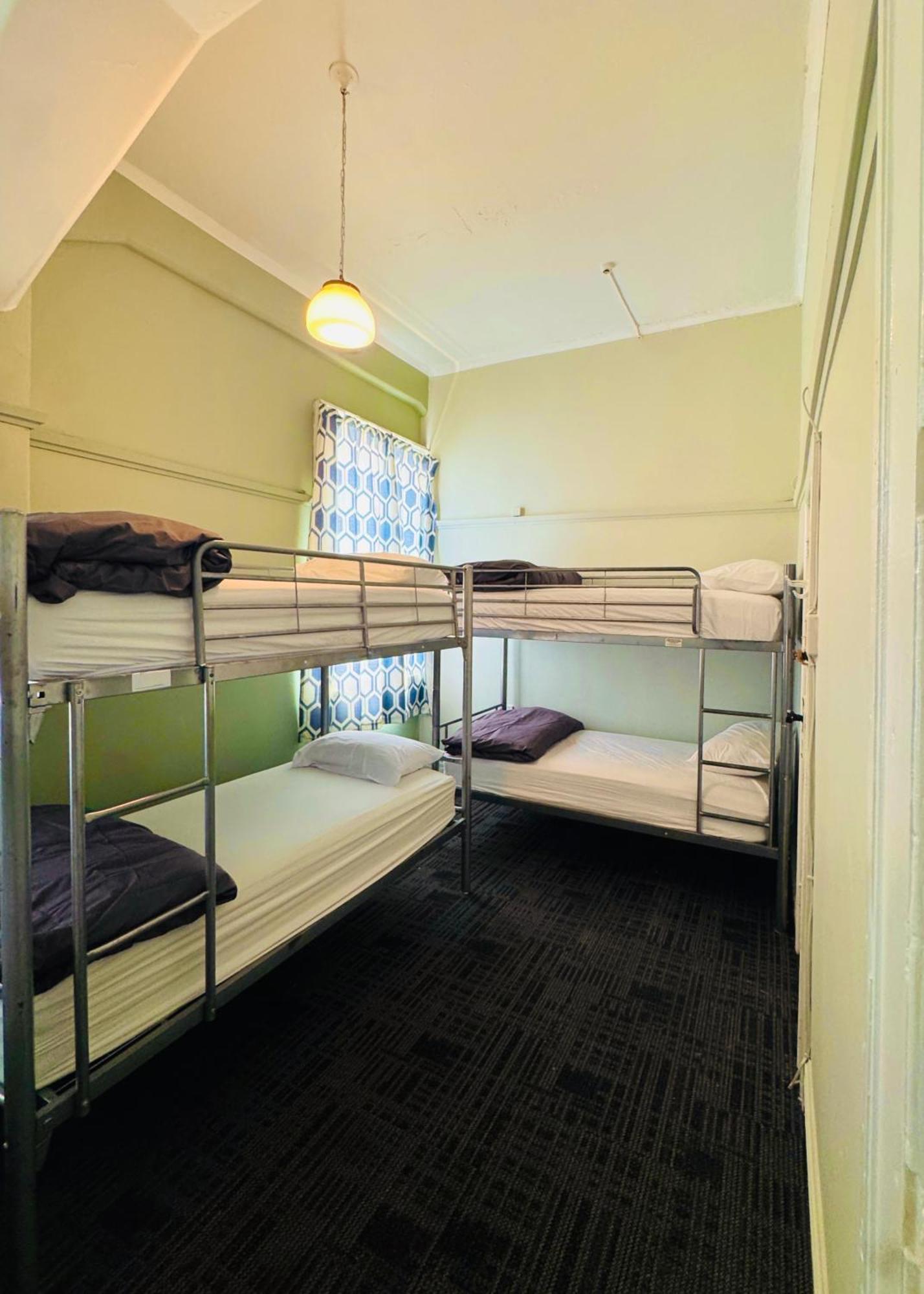 Crashpalace Backpackers נאפייר מראה חיצוני תמונה
