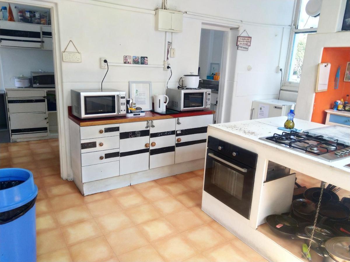Crashpalace Backpackers נאפייר מראה חיצוני תמונה